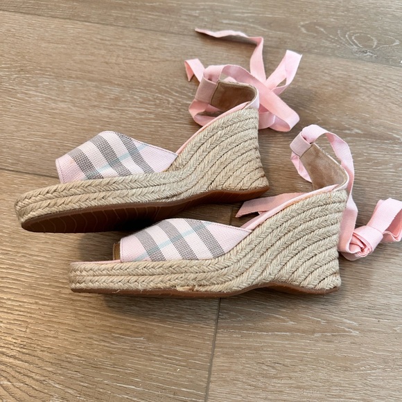 Burberry Espadrilles platform wedges size 8.5W. Pink with plaid, lightly worn. - Picture 3 of 9